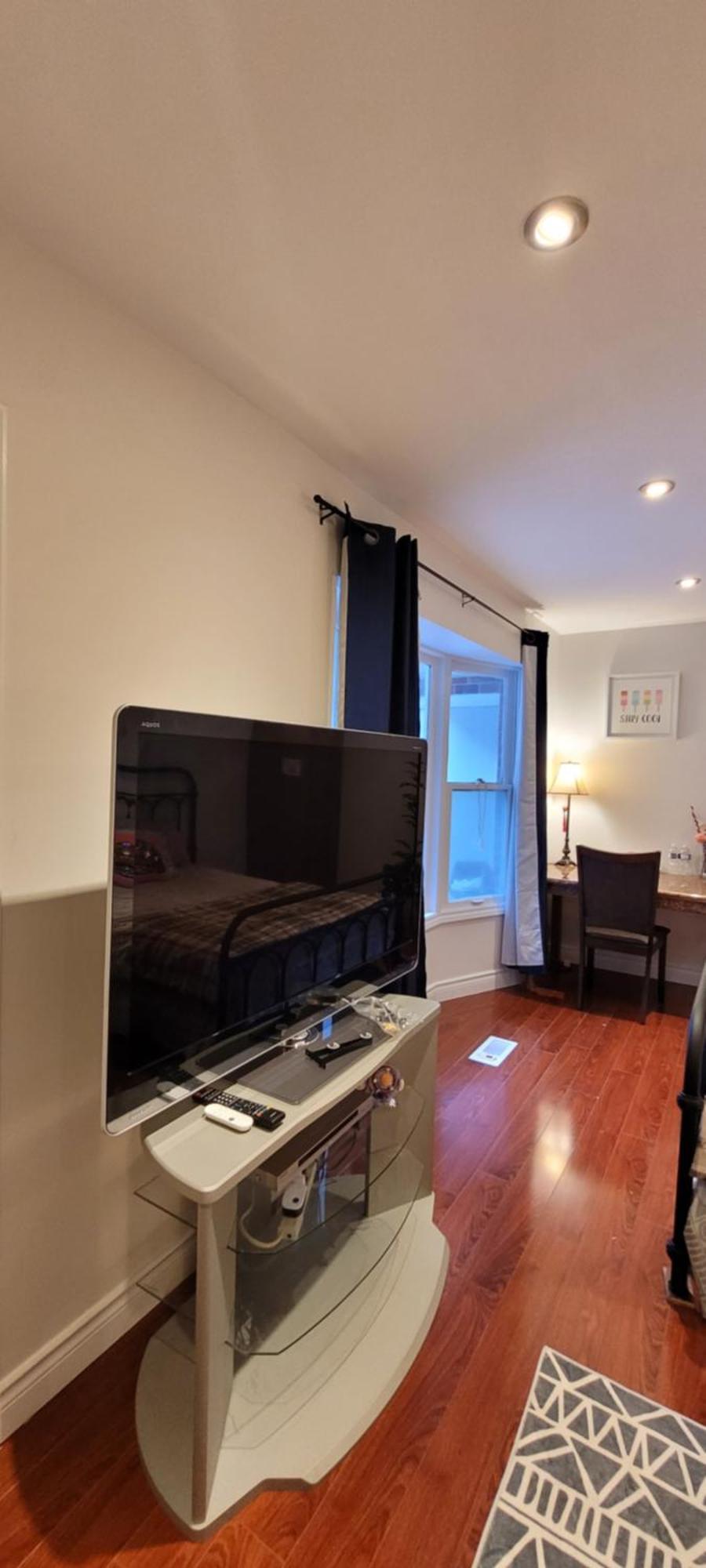 Mainfloor Spacious Room In 多伦多 外观 照片