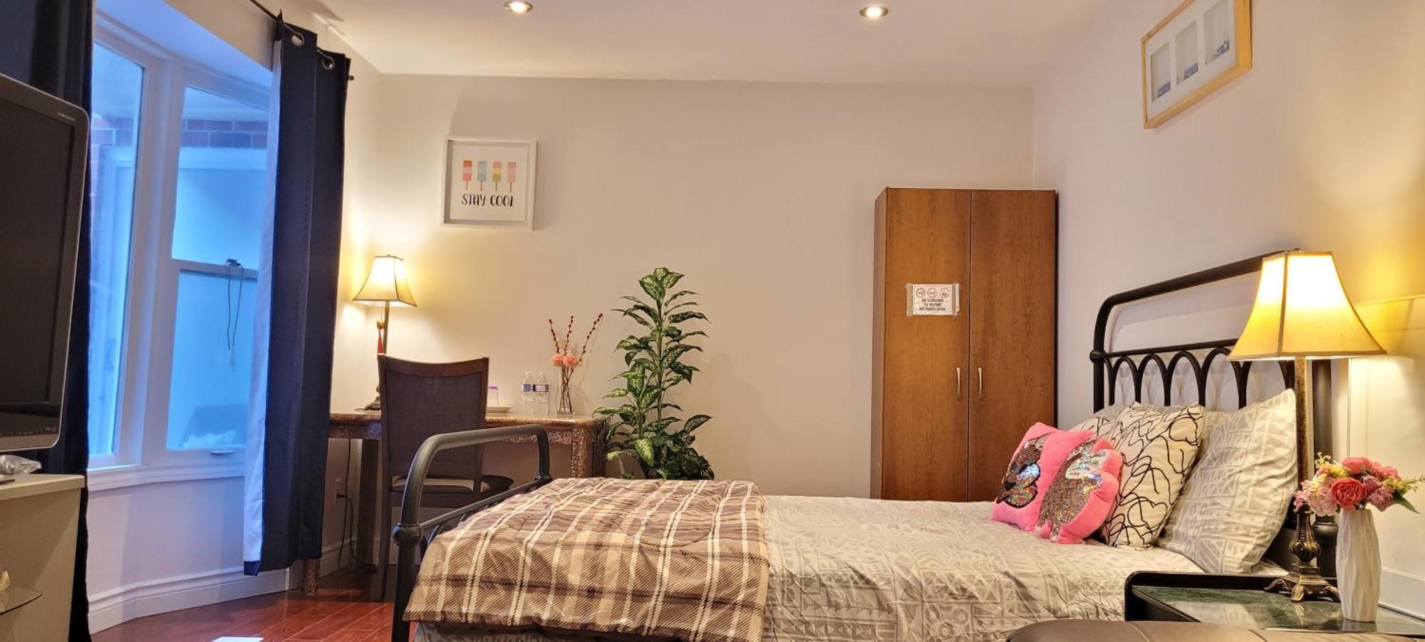 Mainfloor Spacious Room In 多伦多 外观 照片